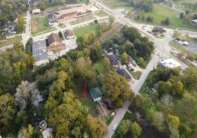 Photo 3 of Land for sale at 4811 Shreveport Blvd, Houston, TX 77028 | MLS# 5752443 | Listing updated on 2026-02-05
