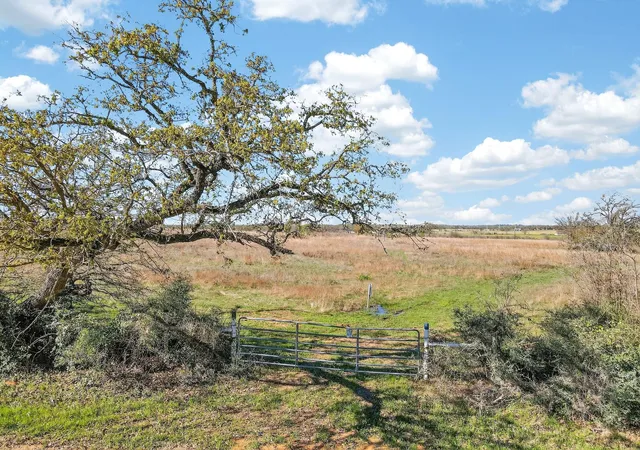 2nd image of 2534 Old Hickory Grove Rd, Franklin, TX 77856 | MLS# 97612356