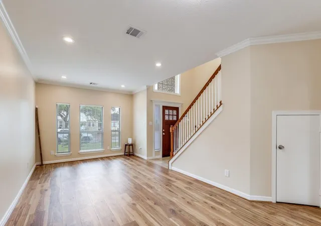 5th image of 3231 Alabama St, Houston, TX 77004 | MLS# 83861952