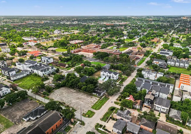 Photo 3 of Land for sale at 2612 Rosalie St, Houston, TX 77004 | MLS# 27778186 | Listing updated on 2026-07-27