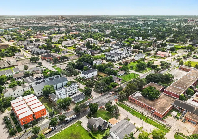 Photo 4 of Land for sale at 2612 Rosalie St, Houston, TX 77004 | MLS# 27778186 | Listing updated on 2026-07-27