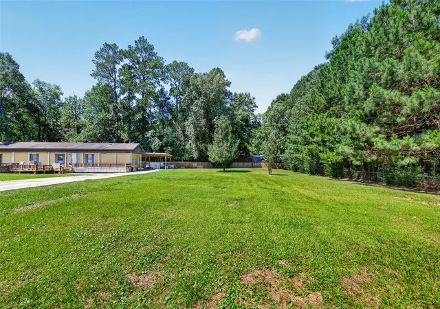 Photo 3 of Single family home for sale at 141 Fitzgerald Ln, Livingston, TX 77351 | MLS# 69248633 | Listing updated on 2026-06-27