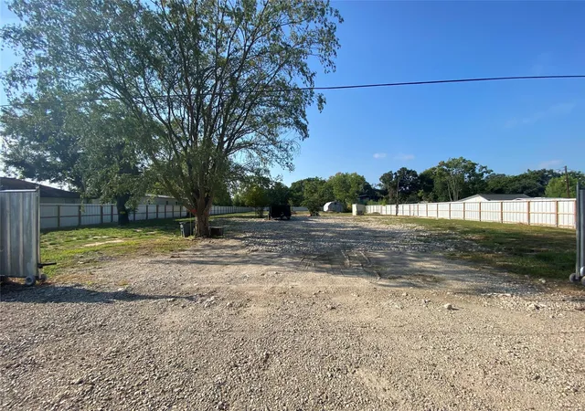 Photo 2 of Land for sale at 6807 Spindle Dr, Houston, TX 77086 | MLS# 94751378 | Listing updated on 2026-08-05