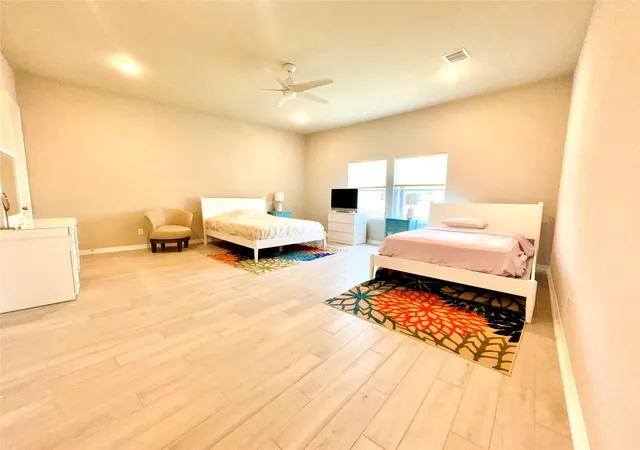 27th image of 727 N Bayshore Dr, La Porte, TX 77571 | MLS# 70445990