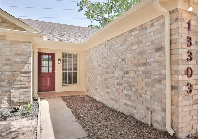 Homes for sale in Houston, TX | 13303 Hampton Falls Dr, Houston, TX 77041 | MLS# 69972271
