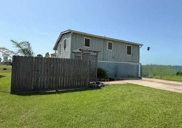 Photo 2 of Single family home for sale at 16535 Jamaica Inn Rd, Galveston, TX 77554 | MLS# 36820238 | Listing updated on 2026-08-05