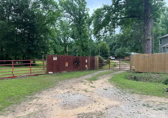 16th image of 12099 Lakeside Dr, Conroe, TX 77303 | MLS# 90546304