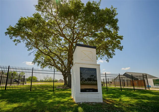 Homes for sale in Santa Fe, TX | 3158 W Tower Cir, Santa Fe, TX 77517 | MLS# 885903