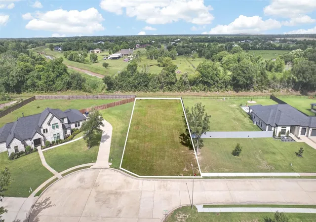 3rd image of 3158 W Tower Cir, Santa Fe, TX 77517 | MLS# 885903