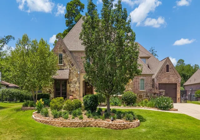 2nd image of 34 N Player Manor Cir, Spring, TX 77382 | MLS# 95127002