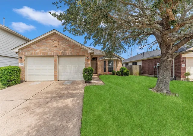 1st image of 3514 Dahlia Hill St, Fresno, TX 77545 | MLS# 61814073