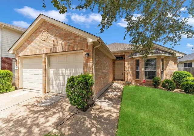 4th image of 3514 Dahlia Hill St, Fresno, TX 77545 | MLS# 61814073