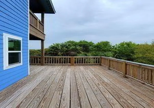 Photo 4 of Single family home for sale at 14142 Miramar Dr, Galveston, TX 77554 | MLS# 35124359 | Listing updated on 2026-08-19