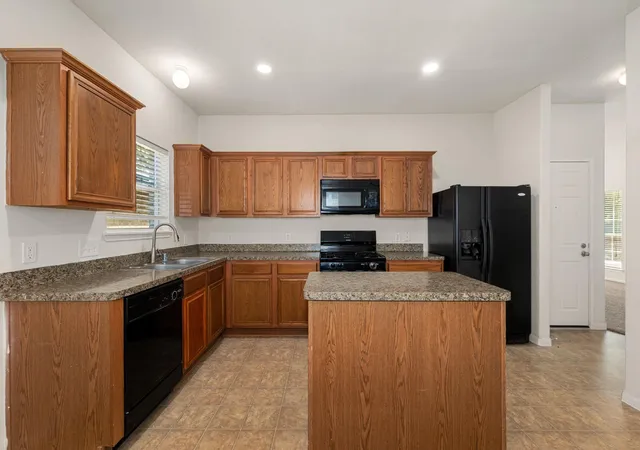 Photo 3 of Single family home for sale at 20927 Roxette Ct, Humble, TX 77338 | MLS# 71090168 | Listing updated on 2026-08-27