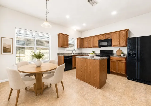 Photo 4 of Single family home for sale at 20927 Roxette Ct, Humble, TX 77338 | MLS# 71090168 | Listing updated on 2026-08-27