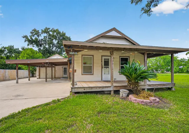 1st image of 4220 Alabama Ave, Dickinson, TX 77539 | MLS# 86036866