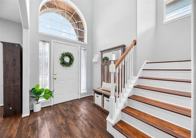 Photo 3 of Single family home for sale at 9518 Hanging Moss Trl, Houston, TX 77064 | MLS# 66716816 | Listing updated on 2026-09-06