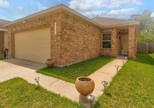 Photo 3 of Single family home for sale at 9707 Vanessa Glen Ct, Houston, TX 77044 | MLS# 61950502 | Listing updated on 2026-07-08