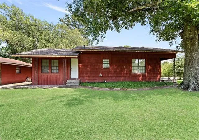 Homes for sale in Orange, TX | 3218 Ann Dr, Orange, TX 77632 | MLS# 12136947