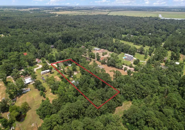 3rd image of 2236 Lakeside Dr, Crosby, TX 77532 | MLS# 30134475