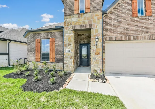 Photo 3 of Single family home for sale at 3552 Mount Scenery Ln, Dayton, TX 77535 | MLS# 12393389 | Listing updated on 2026-09-11