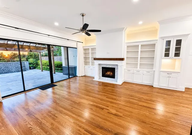 Photo 3 of Single family home for sale at 1301 Peden St, Houston, TX 77006 | MLS# 86417027 | Listing updated on 2026-09-15