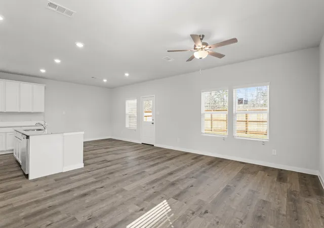 3rd image of 26119 Venus Trap Trl, Katy, TX 77493 | MLS# 17543315
