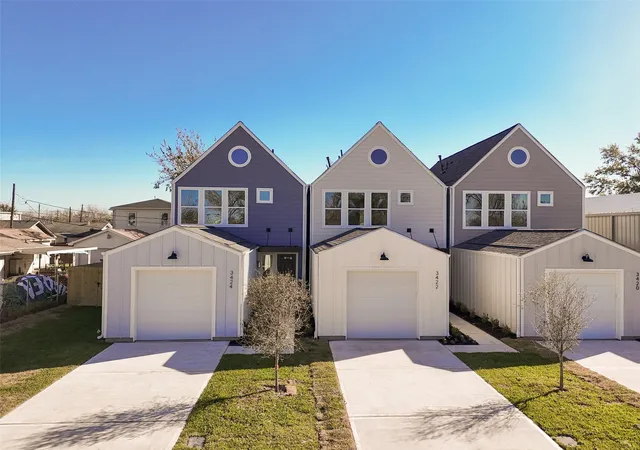 4th image of 3422 Elser St, Houston, TX 77009 | MLS# 88476747