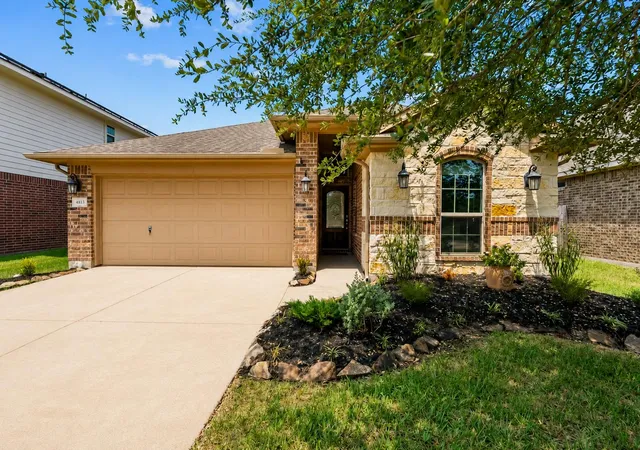 Photo 1 of Single family home for sale at 4813 Ladona Ct, League City, TX 77573 | MLS# 96904377 | Listing updated on 2026-09-23