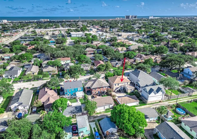 50th image of 4404 Avenue N 1/2, Galveston, TX 77550 | MLS# 31774217