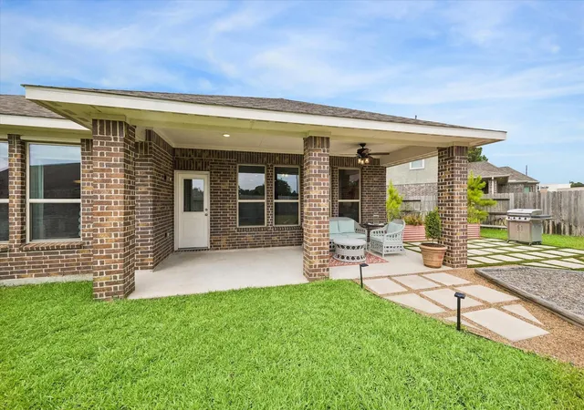 Photo 2 of Sale Pending at 3842 Supremes Trl, Spring, TX 77386 | MLS# 19656671 | Listing updated on 2026-09-16