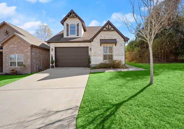 1st image of 109 Harbour Town Cir, Montgomery, TX 77356 | MLS# 80927011