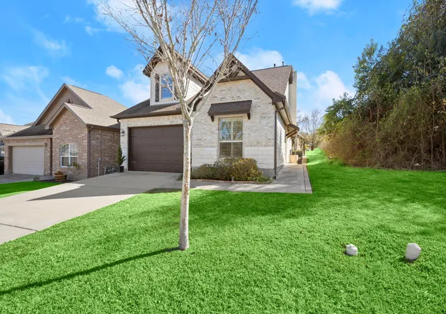 2nd image of 109 Harbour Town Cir, Montgomery, TX 77356 | MLS# 80927011
