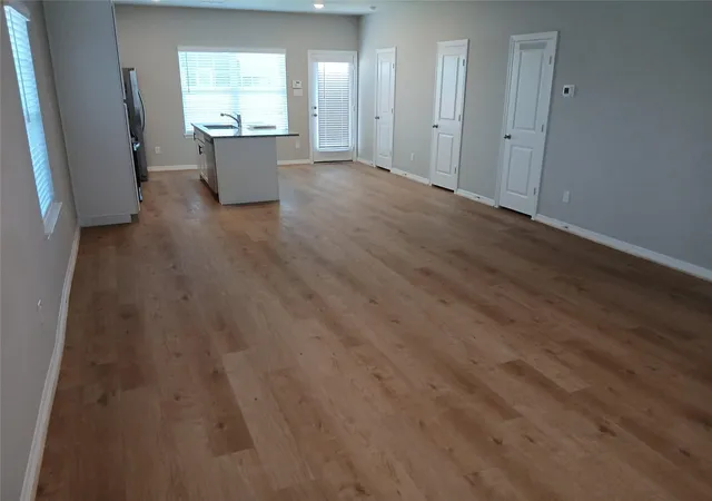 4th image of 6406 Calhoun Rd, Houston, TX 77021 | MLS# 61784375