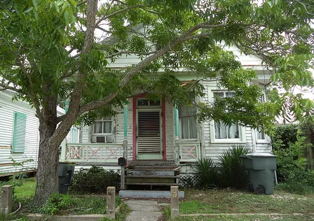 Photo 1 of Sale Pending at 3910 Ave O #1/2, Galveston, TX 77550 | MLS# 61538660 | Listing updated on 2026-09-07