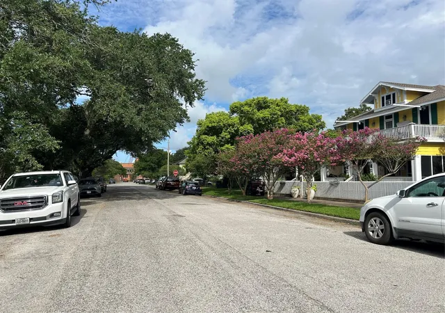 Photo 4 of Sale Pending at 3910 Ave O #1/2, Galveston, TX 77550 | MLS# 61538660 | Listing updated on 2026-09-07