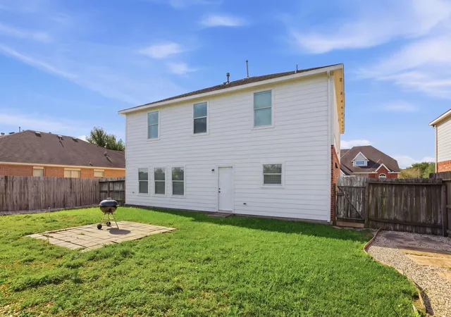 Photo 12 of Single family home for sale at 6407 Hillock Ln, Pearland, TX 77584 | MLS# 19305327 | Listing updated on 2026-07-28