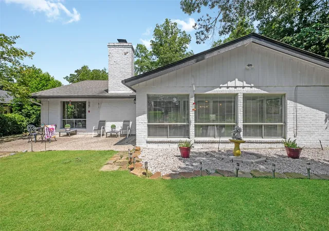 Photo 4 of Single family home for sale at 257 Point Clear Dr, Conroe, TX 77304 | MLS# 92174681 | Listing updated on 2026-07-22