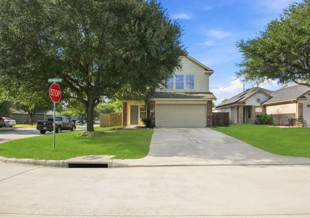Photo 2 of Single family home for sale at 7203 Lazy Summer Ct, Magnolia, TX 77354 | MLS# 11033357 | Listing updated on 2026-09-26