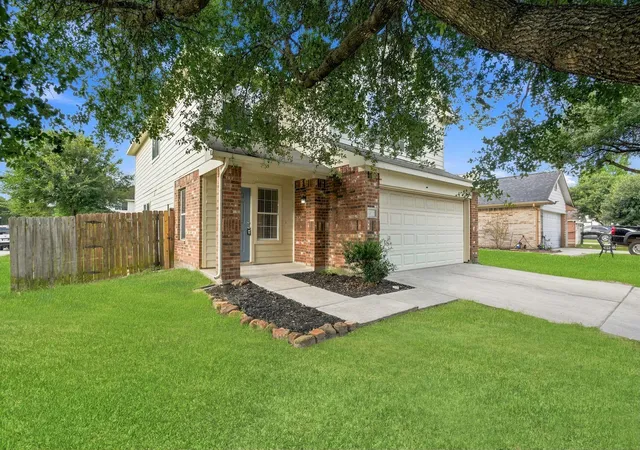Photo 3 of Single family home for sale at 7203 Lazy Summer Ct, Magnolia, TX 77354 | MLS# 11033357 | Listing updated on 2026-09-26