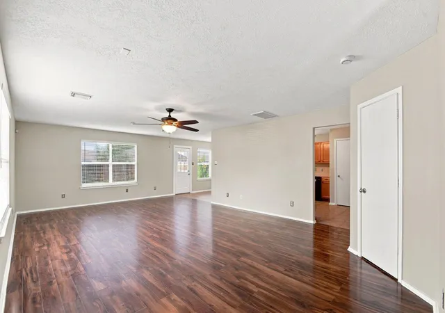 Photo 4 of Single family home for sale at 7203 Lazy Summer Ct, Magnolia, TX 77354 | MLS# 11033357 | Listing updated on 2026-09-26