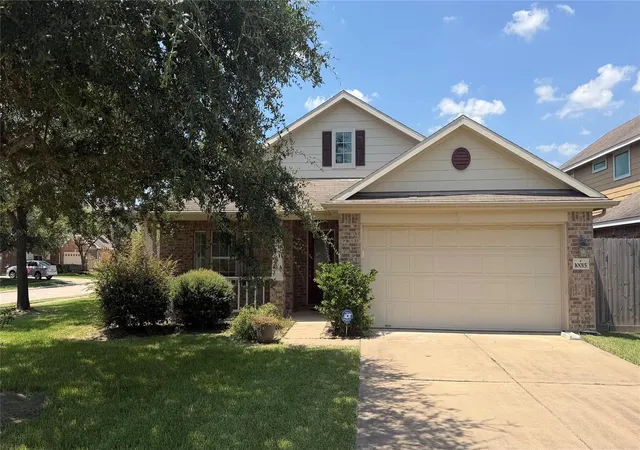 1st image of 10015 Lynnwood Dr, Baytown, TX 77521 | MLS# 50823239