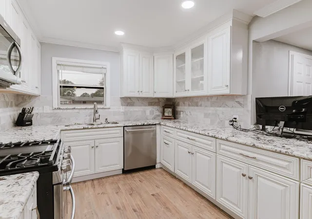 3rd image of 3438 Princeton Dr, Irving, TX 75062 | MLS# 95151094