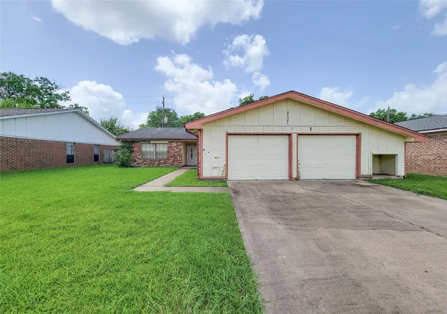 Homes for sale in Beaumont, TX | 8875 Casey Dr, Beaumont, TX 77707 | MLS# 22432356