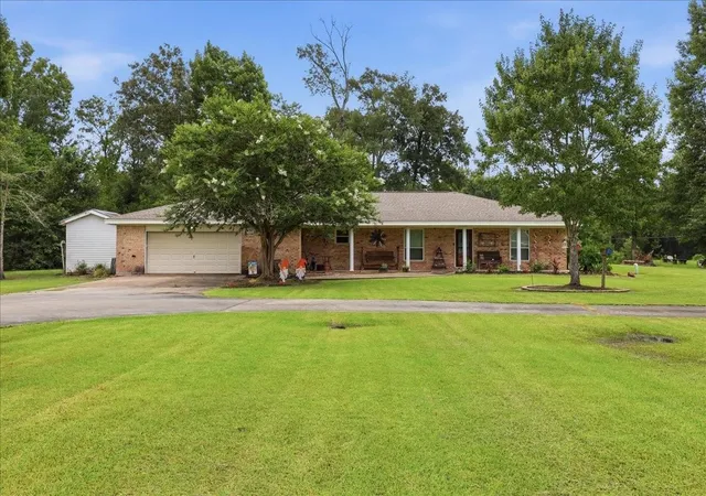 1st image of 2851 Johnnie St, Orange, TX 77630 | MLS# 89231266