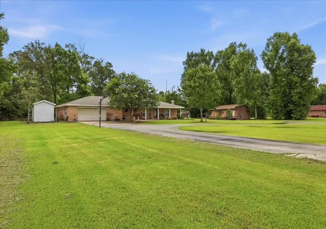 5th image of 2851 Johnnie St, Orange, TX 77630 | MLS# 89231266
