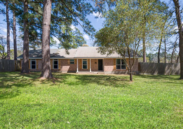 Photo 1 of Sale Pending at 19331 E Lakeshore Dr, Magnolia, TX 77355 | MLS# 29788585 | Listing updated on 2026-09-17
