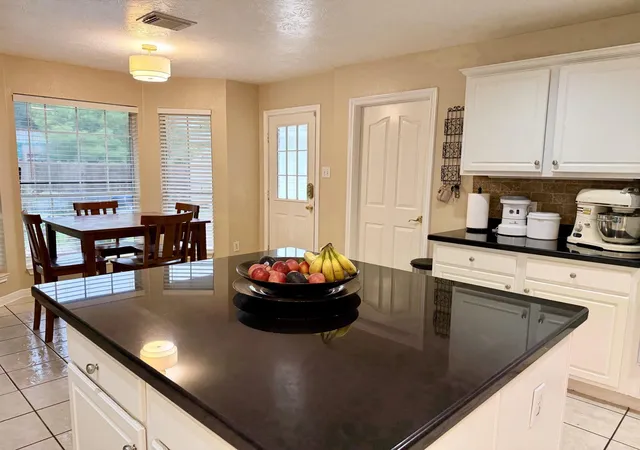 3rd image of 3530 Dry Creek Dr, Pasadena, TX 77505 | MLS# 39736522