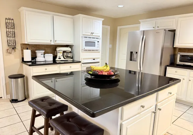 4th image of 3530 Dry Creek Dr, Pasadena, TX 77505 | MLS# 39736522