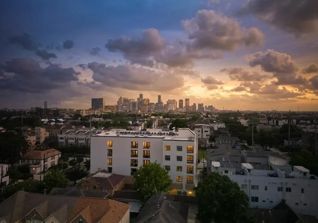 Homes for sale in Houston, TX | 1508 Blodgett St #301, Houston, TX 77004 | MLS# 53565353